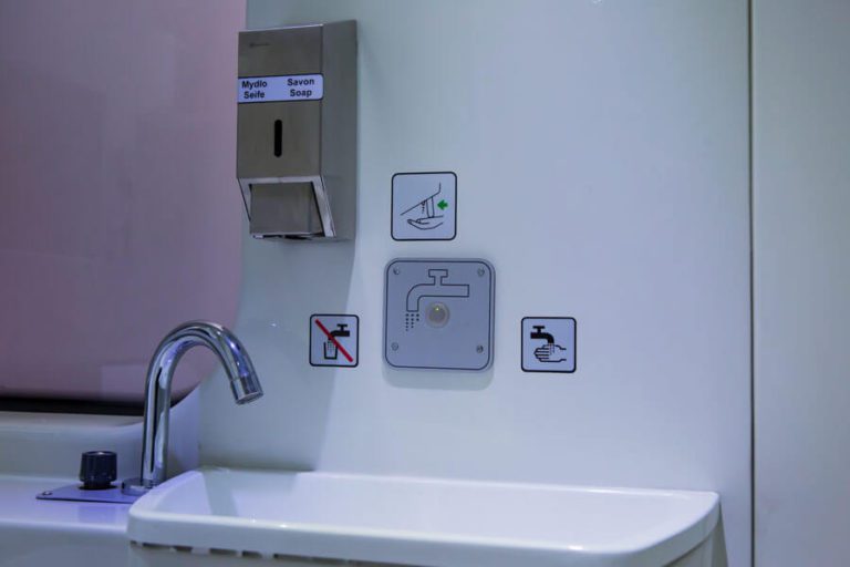 09_DZIA40402-768x512